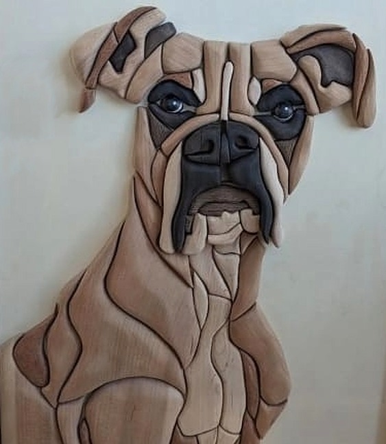 Holzmosaik Portrait eines Boxers — handgefertigt von IDIA Studio